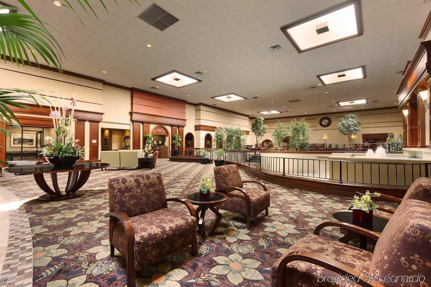 Doubletree By Hilton Dearborn Hotel Exterior photo